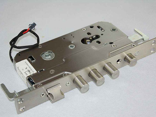 新津24小时上门开锁公司