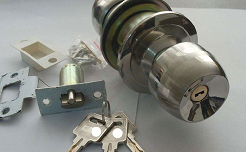 新津24小时上门开锁公司